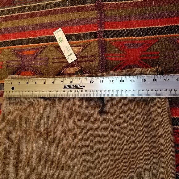 Laundry by Shelli Segal Belted Mini Straight Skirt - Picture 7 of 7